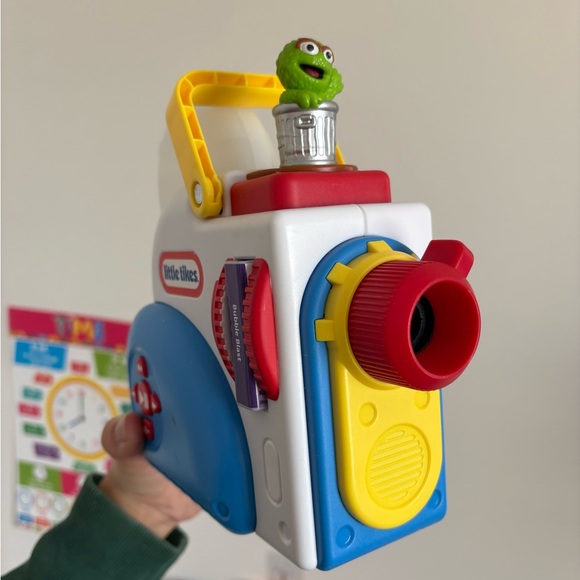 Little Tikes Projector - Works - Picture 3 of 7